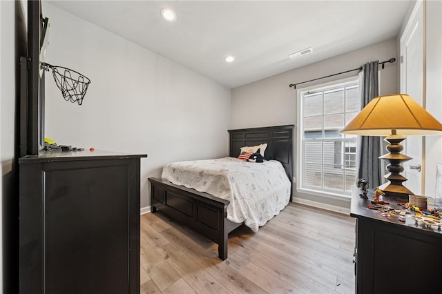 1431 Hastings Cres, South Fayette, PA 15017 - bedroom featuring light wood-type flooring and recessed lighting