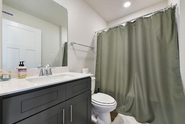 1408 Commons Ln, South Fayette, PA 15017 - full bath featuring vanity, a shower with shower curtain, and recessed lighting