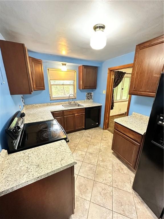 1343 Barbara Dr, Penn Hills, PA 15147