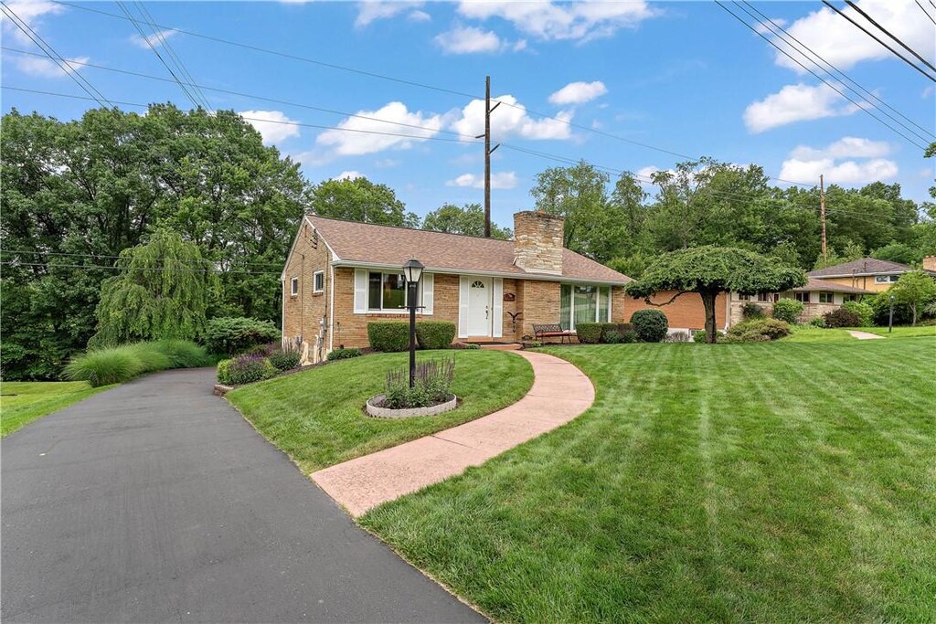 1945 Shady Oak Cir, Mccandless, PA 15101 - photo 1