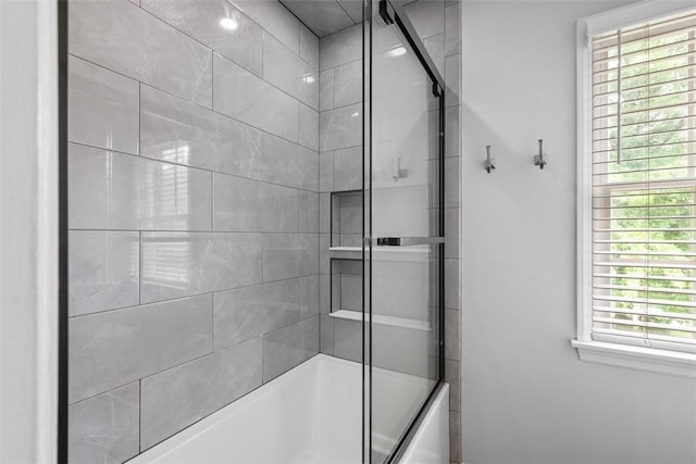 116 Bunker Hill Dr, Peters Twp, PA 15317 - full bathroom featuring combined bath / shower with glass door