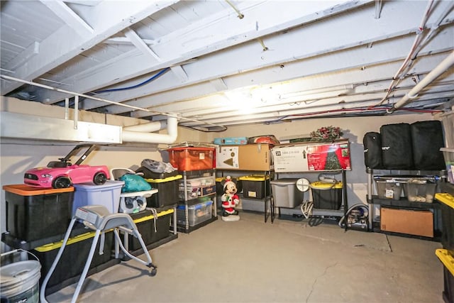 1707 Cosmos St, Lincoln Place, PA 15207 - view of storage room