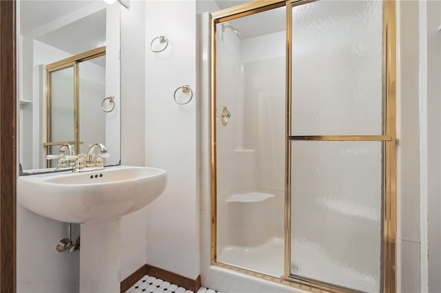 1 Quail Hill Rd, Fox Chapel, PA 15238 - bathroom with a shower stall and baseboards