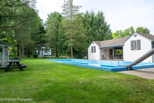 8 Windycrest Dr, Patterson Twp, PA 15010 - view of grassy yard featuring a covered pool