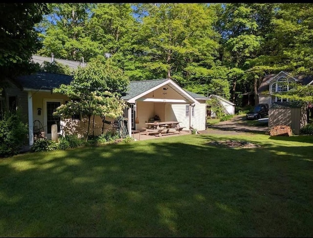 13478 Old Lake Rd Unit 63, Springfield, PA 16411 - view of green lawn
