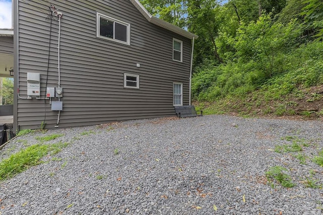39 Mcgovern Blvd, Moon/Crescent Twp, PA 15046 - view of side of home