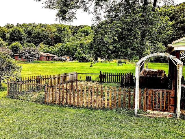 5569 Bull Creek Rd, Fawn Twp, PA 15084 - view of yard