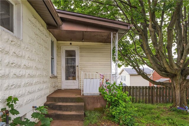1505 Raymond Ave, Latrobe, PA 15650 - entrance to property featuring a porch