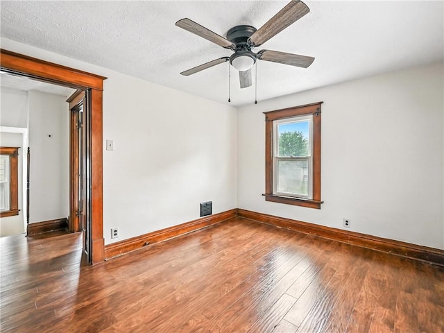 385 Spruce Ave, Sharon, PA 16146 - spare room with hardwood / wood-style floors and ceiling fan