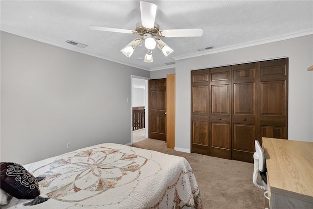 117 Scarborough Ln, Peters Twp, PA 15317 - bedroom with light colored carpet, a closet, ceiling fan, and ornamental molding