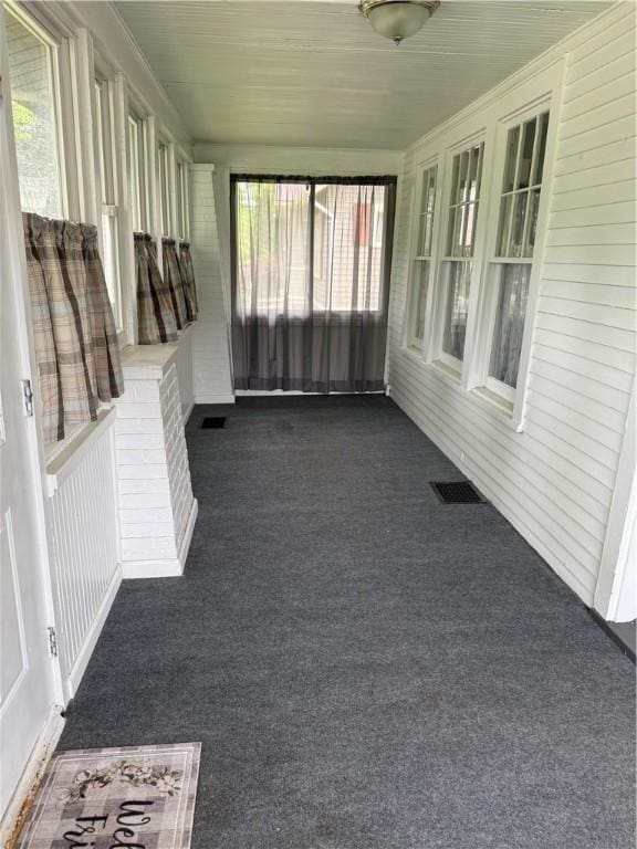 91 Wick Ave, Hermitage, PA 16148 - unfurnished sunroom featuring carpet floors