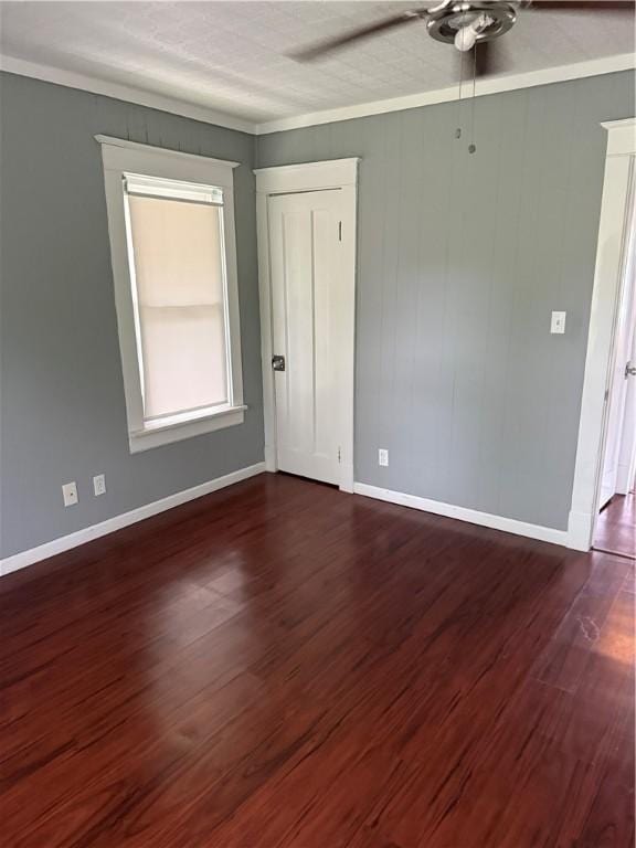 91 Wick Ave, Hermitage, PA 16148 - unfurnished room featuring ceiling fan, dark wood-style floors, and crown molding