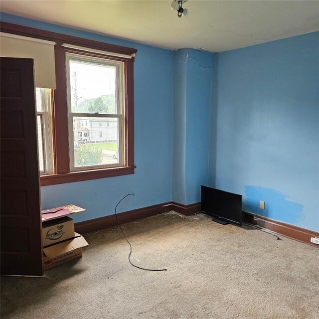 406 Main Ave, Aliquippa, PA 15001 - photo 23