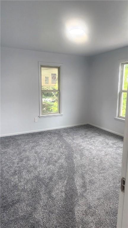 118 Brady Ave, City Of Washington, PA 15301 - carpeted empty room with baseboards