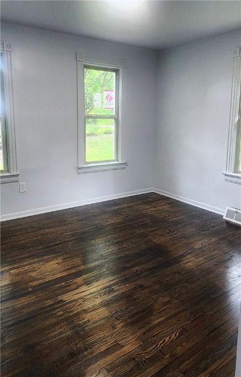 118 Brady Ave, City Of Washington, PA 15301 - unfurnished room featuring dark wood-style floors