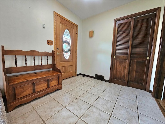 15 Pineview Ests, Sewickley Twp, PA 15089 - entryway with light tile patterned floors and baseboards
