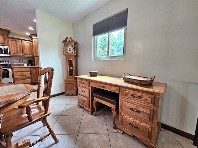 15 Pineview Ests, Sewickley Twp, PA 15089 - office area featuring light tile patterned flooring and baseboards