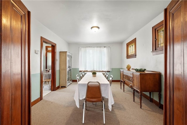 1223 Ingham St, Marshall Shadeland, PA 15212 - dining area featuring light carpet and baseboards