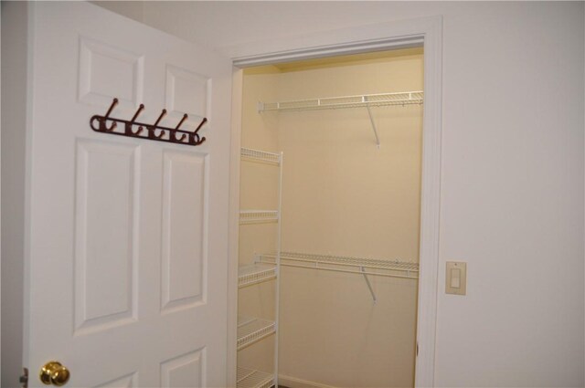 1101 Lenox Dr, Bethel Park, PA 15102 - view of closet