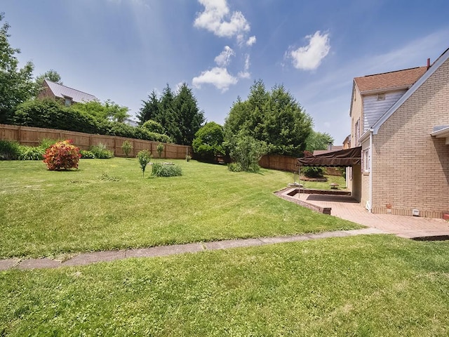 449 Woodland Rd, Canonsburg, PA 15317 - fenced backyard with a patio