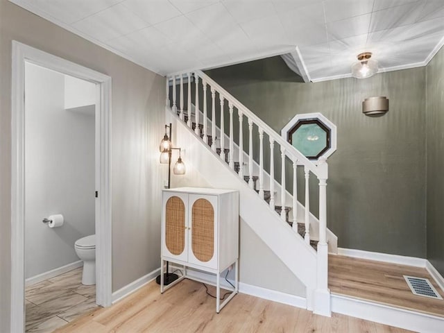 537 Ambridge Ave, Leet Twp, PA 15003 - staircase featuring baseboards and wood finished floors