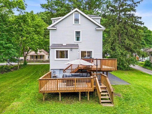537 Ambridge Ave, Leet Twp, PA 15003 - rear view of house with a deck and a yard