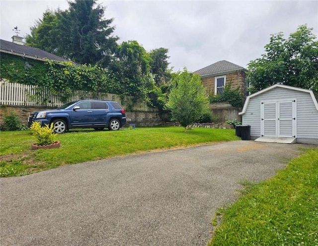 12311/2 Otter St, City Of Franklin, PA 16323 - view of front of property featuring a storage shed