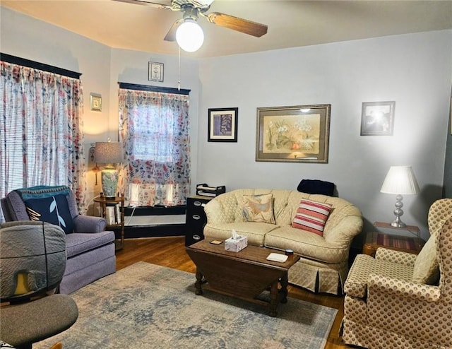 12311/2 Otter St, City Of Franklin, PA 16323 - living area with wood finished floors and ceiling fan
