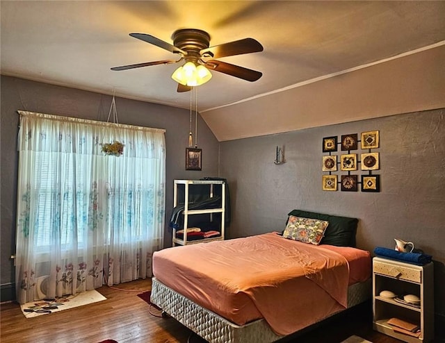 12311/2 Otter St, City Of Franklin, PA 16323 - bedroom with wood finished floors, ceiling fan, and vaulted ceiling