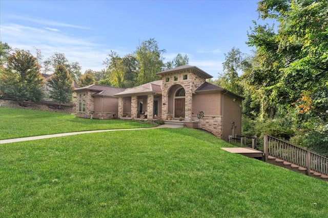 912 Field Club Rd, Ohara, PA 15238 - view of front facade featuring a front yard and stone siding