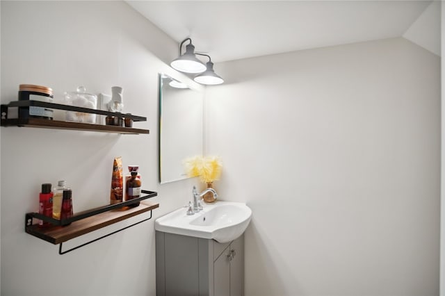 812 Franklin Rd, Pine Twp Nal, PA 16046 - bathroom featuring vanity and vaulted ceiling