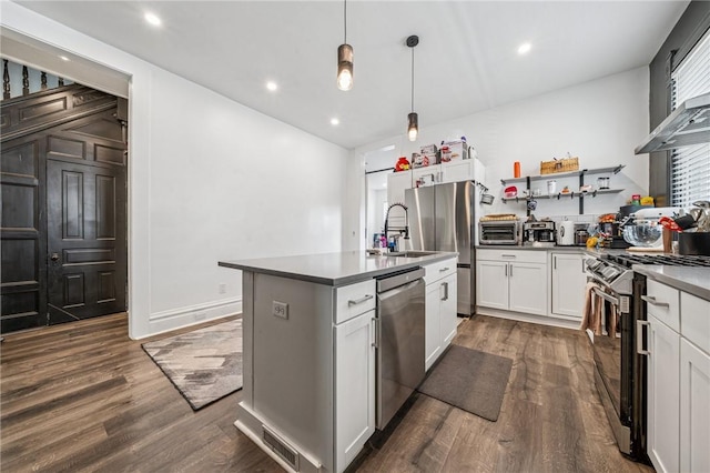 221 W 10th Ave, Homestead, PA 15120 - photo 3