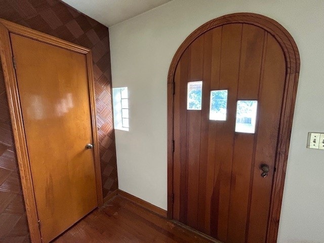 300 6th Ave, New Eagle, PA 15067 - foyer with arched walkways and wood finished floors