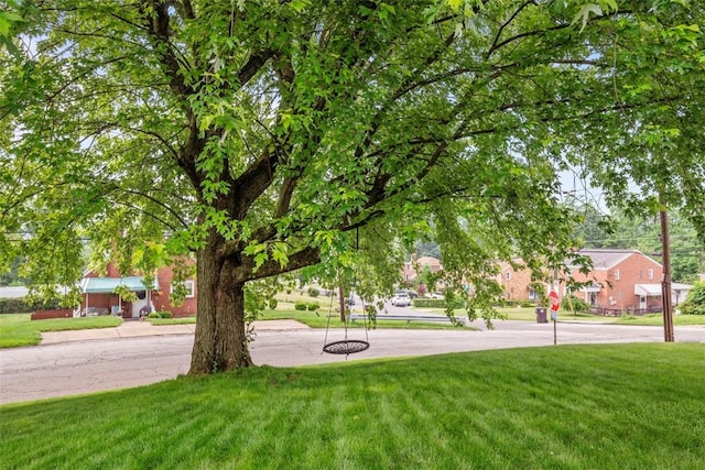 929 Edward Dr, Baldwin Boro, PA 15227 - view of home's community with a yard