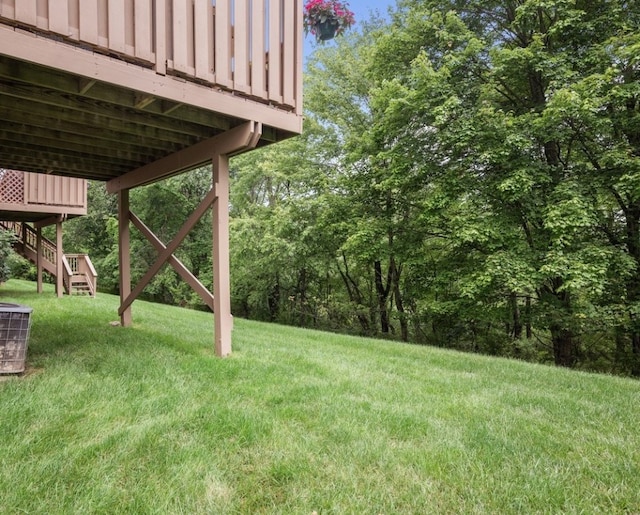 81406 Lost Valley Dr, Adams Twp, PA 16046 - view of grassy yard with stairs