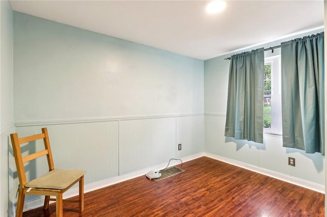 1027 Goldenrod St, Homestead, PA 15120 - unfurnished room featuring dark wood-type flooring and baseboards