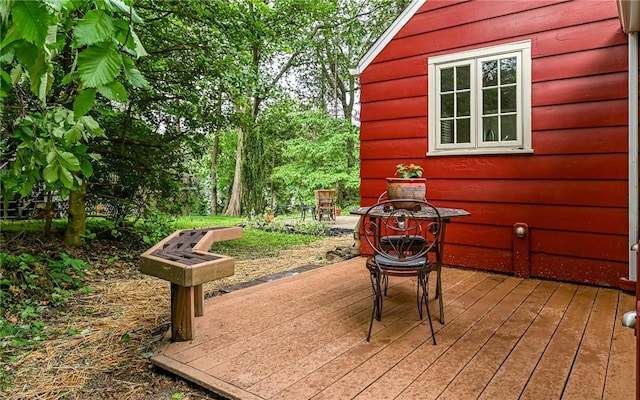 300 S Pasadena Dr, Fox Chapel, PA 15215 - view of wooden terrace
