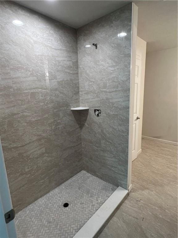 149 Shady River Blvd Unit 40B, Economy, PA 15005 - bathroom featuring a tile shower