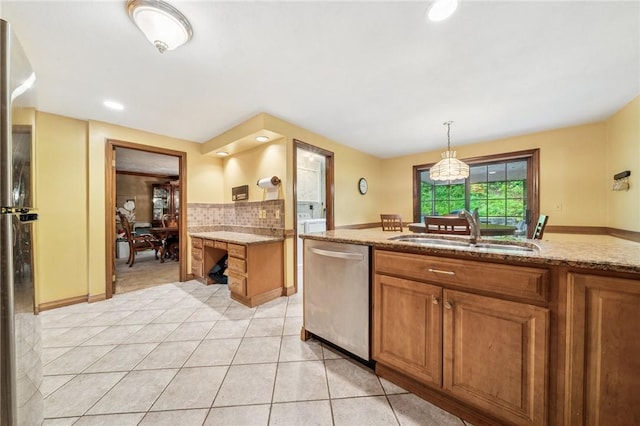 571 Aljo Dr, Saint Clair, PA 15241 - photo 5