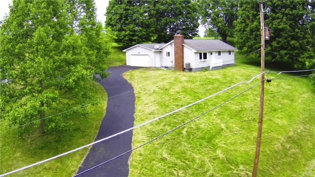 552 Heinz Camp Rd, Perry Twp Law, PA 16051 - view of front of home with asphalt driveway and a front lawn