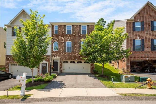 8010 Hinsdale Ln, South Fayette, PA 15057 - photo 1