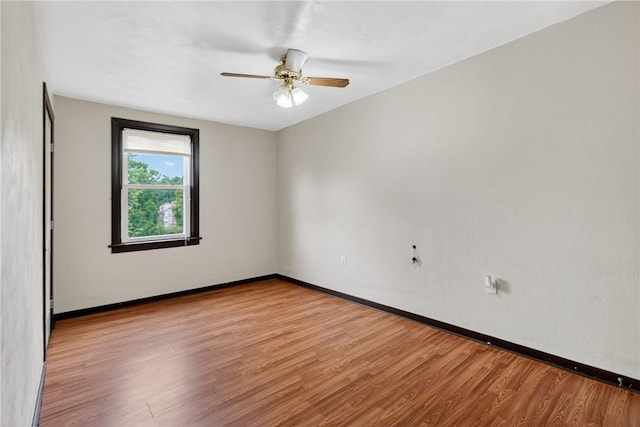 226 Herndon, Elliott, PA 15220 - unfurnished room featuring ceiling fan and light wood-style flooring