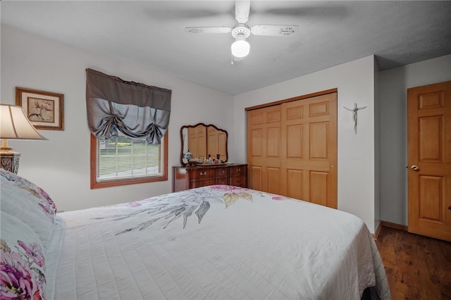 321 Dairy Farm Rd, Allegheny Twp Wml, PA 15068 - bedroom featuring wood finished floors, a closet, and a ceiling fan