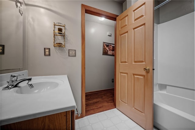 321 Dairy Farm Rd, Allegheny Twp Wml, PA 15068 - full bathroom featuring vanity and a bath