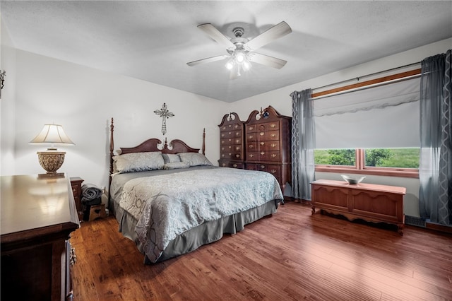 321 Dairy Farm Rd, Allegheny Twp Wml, PA 15068 - bedroom featuring wood finished floors and ceiling fan