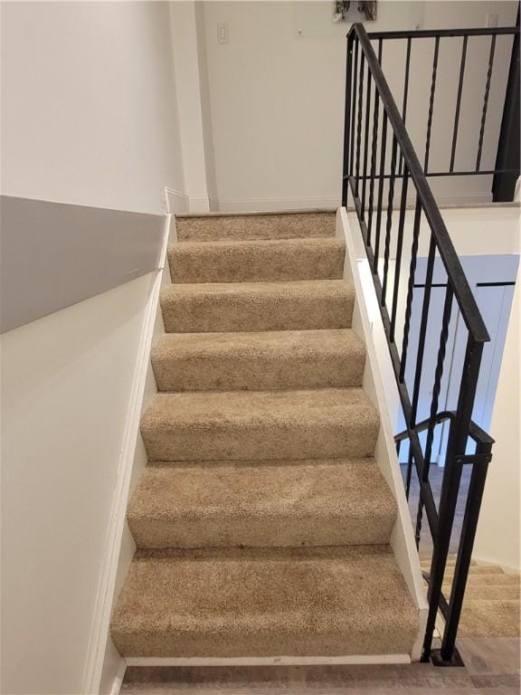 611 Broadhead Ave, Crafton, PA 15205 - stairs featuring baseboards