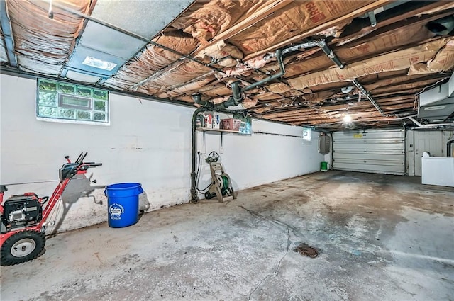 570 S 7th St, Sharpsville, PA 16150 - garage featuring washer / dryer