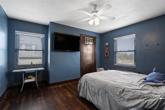 171 Clearview Ave, Ross Twp, PA 15229 - bedroom with wood-type flooring and ceiling fan