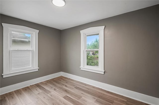 1204 Griswold St, Sharon, PA 16146 - spare room featuring light wood finished floors