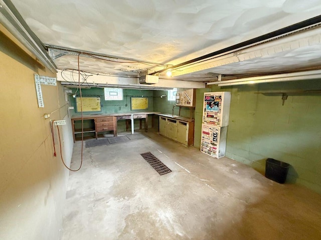 717 King St, Mckeesport, PA 15132 - view of below grade area